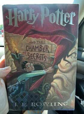 Harry Potter and the Chamber of Secrets by J.K. Rowling 1st American Edition(99)